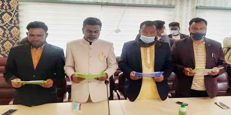 নন্দীগ্রাম উপজেলার ৪ ইউপি চেয়ারম্যানের শপথ গ্রহণ অনুষ্ঠিত নন্দীগ্রাম উপজেলার ৪ ইউপি চেয়ারম্যানের শপথ গ্রহণ অনুষ্ঠিত
