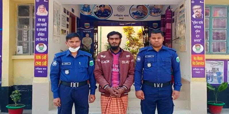 নন্দীগ্রামে চোলাই মদসহ যুবক গ্রেপ্তার নন্দীগ্রামে চোলাই মদসহ যুবক গ্রেপ্তার