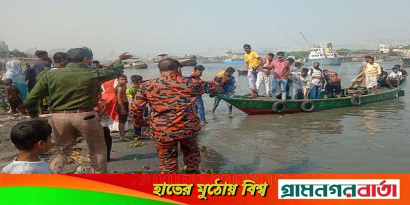 শীতলক্ষ্যায় লঞ্চডুবি: শিশুসহ ছয়জনের মরদেহ উদ্ধার শীতলক্ষ্যায় লঞ্চডুবি: শিশুসহ ছয়জনের মরদেহ উদ্ধার