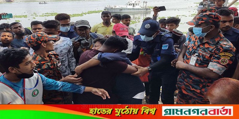 শীতলক্ষ্যায় লঞ্চডুবিতে স্কুলশিক্ষিকার লাশ উদ্ধার শীতলক্ষ্যায় লঞ্চডুবিতে স্কুলশিক্ষিকার লাশ উদ্ধার