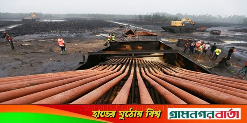 নাইজেরিয়ায় অবৈধ তেল শোধনাগারে বিস্ফোরণ, নিহত শতাধিক নাইজেরিয়ায় অবৈধ তেল শোধনাগারে বিস্ফোরণ, নিহত শতাধিক
