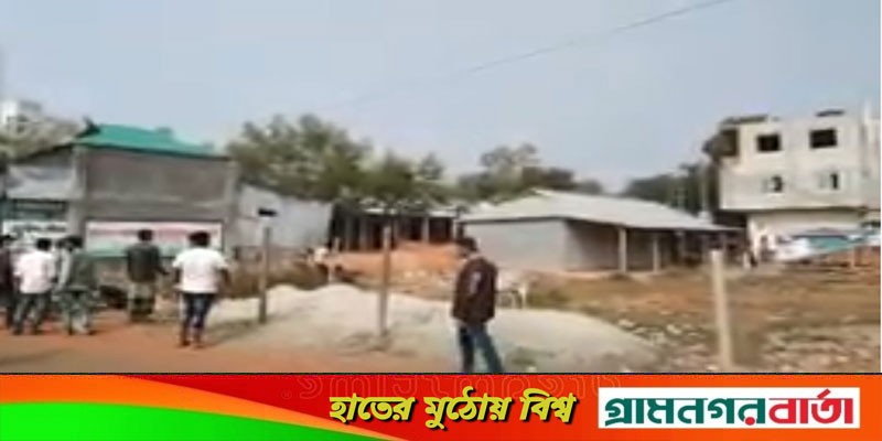 শ্রীপুরে নৌবাহিনীর সদস্যের পরিবারকে মিথ্যা মামলা দিয়ে হয়রানি অভিযোগ শ্রীপুরে নৌবাহিনীর সদস্যের পরিবারকে মিথ্যা মামলা দিয়ে হয়রানি অভিযোগ