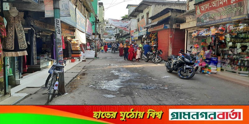 শেষ মুহুর্তেও আশানুরুপ ক্রেতা নেই ঈদ বাজারে, হতাশায় ব্যবসায়ীরা শেষ মুহুর্তেও আশানুরুপ ক্রেতা নেই ঈদ বাজারে, হতাশায় ব্যবসায়ীরা