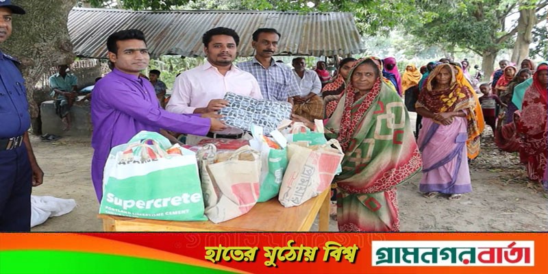 মেহেরপুরে বিনামূল্যে কাপড় ও খাদ্য সামগ্রী বিতরন মেহেরপুরে বিনামূল্যে কাপড় ও খাদ্য সামগ্রী বিতরন