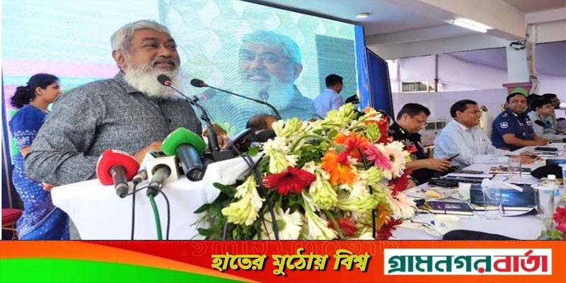 প্রধানমন্ত্রীর কঠোর নির্দেশনার কারণেই পদ্মাসেতু নির্মাণ করা সম্ভব হয়েছে: সচিব প্রধানমন্ত্রীর কঠোর নির্দেশনার কারণেই পদ্মাসেতু নির্মাণ করা সম্ভব হয়েছে: সচিব