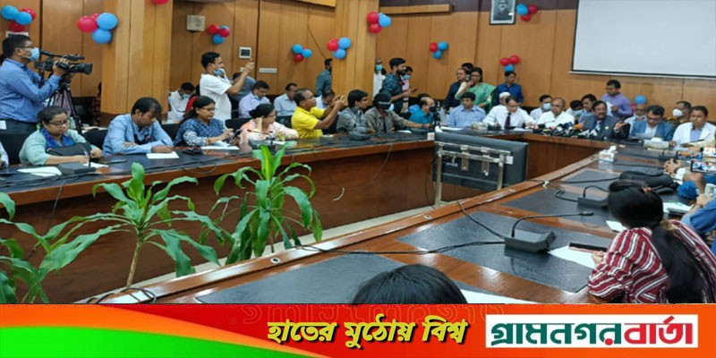 দেশে এখনো মাঙ্কিপক্সের কোনো রোগী ধরা পড়েনি, তবে পোষা প্রাণীর ব্যাপারে সতর্ক থাকার পরামর্শ দেশে এখনো মাঙ্কিপক্সের কোনো রোগী ধরা পড়েনি, তবে পোষা প্রাণীর ব্যাপারে সতর্ক থাকার পরামর্শ