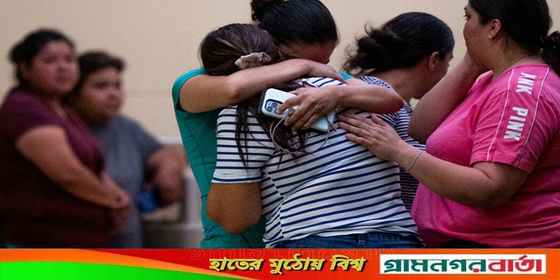 এবার স্কুলে শিক্ষকদের হাতে বন্দুক দেবে যুক্তরাষ্ট্র এবার স্কুলে শিক্ষকদের হাতে বন্দুক দেবে যুক্তরাষ্ট্র