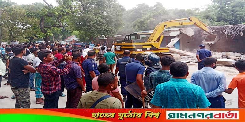 মেহেরপুর কোর্ট মসজিদের দোকান উচ্ছেদের প্রতিবাদে বিক্ষোভ, সড়ক অবরোধ মেহেরপুর কোর্ট মসজিদের দোকান উচ্ছেদের প্রতিবাদে বিক্ষোভ, সড়ক অবরোধ