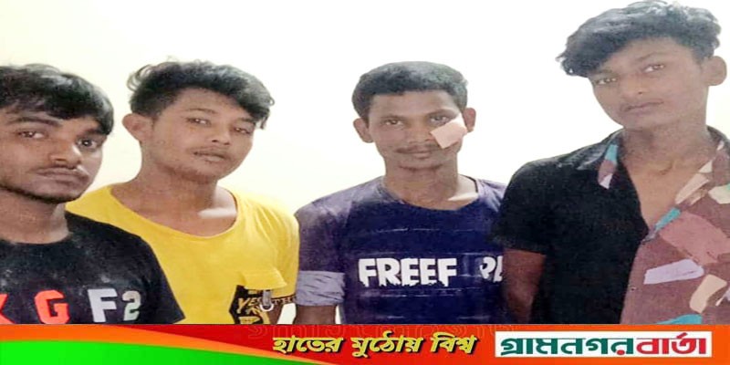 আদমদীঘিতে ছাগল চোর সন্দেহে চার যুবককে গণপিটুনির পর পুলিশে সোপর্দ আদমদীঘিতে ছাগল চোর সন্দেহে চার যুবককে গণপিটুনির পর পুলিশে সোপর্দ
