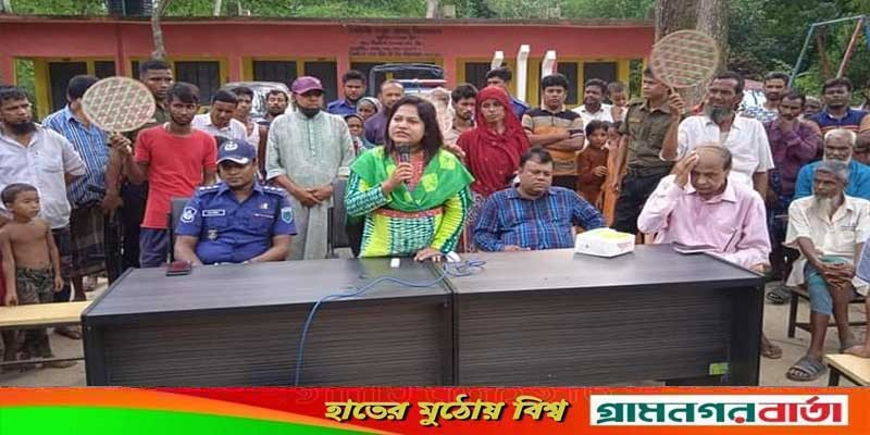 শিবগঞ্জে বিদ্যালয়ের আশ্রিতরা প্রশাসনের সহযোগিতায় বাড়ি ফিরলেন শিবগঞ্জে বিদ্যালয়ের আশ্রিতরা প্রশাসনের সহযোগিতায় বাড়ি ফিরলেন