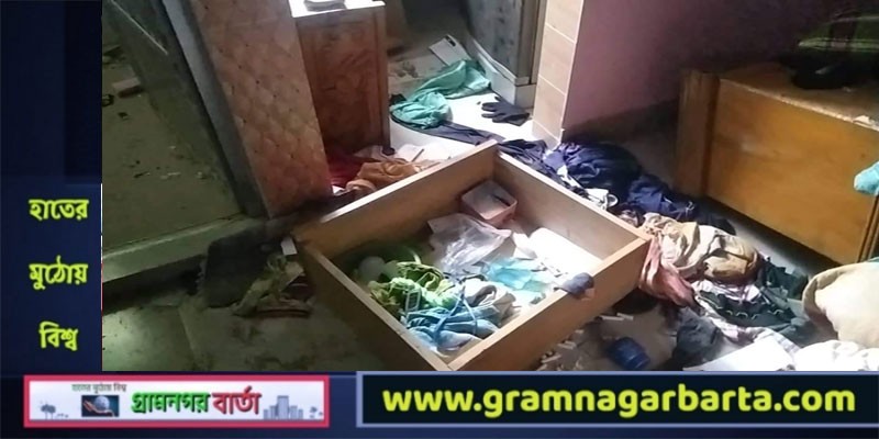মুন্সীগঞ্জে বসতবাড়িতে সন্ত্রাসী হামলা ও লুটপাট মুন্সীগঞ্জে বসতবাড়িতে সন্ত্রাসী হামলা ও লুটপাট