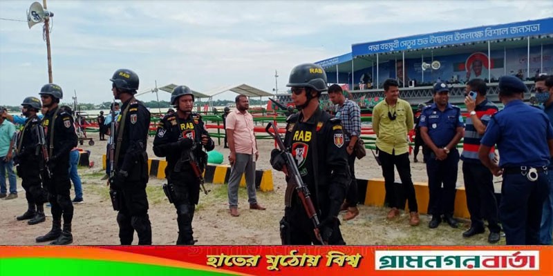 পদ্মা বহুমুখী সেতুর উদ্বোধন উপলক্ষে মঞ্চ প্রস্তুত, চার স্তরের নিরাপত্তার চাদরে পদ্মা বহুমুখী সেতুর উদ্বোধন উপলক্ষে মঞ্চ প্রস্তুত, চার স্তরের নিরাপত্তার চাদরে