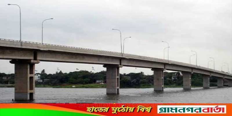 শুক্রবার থেকে পোস্তগোলা-ধলেশ্বরী ও আড়িয়াল খাঁ টোল আদায় বন্ধ হচ্ছে শুক্রবার থেকে পোস্তগোলা-ধলেশ্বরী ও আড়িয়াল খাঁ টোল আদায় বন্ধ হচ্ছে