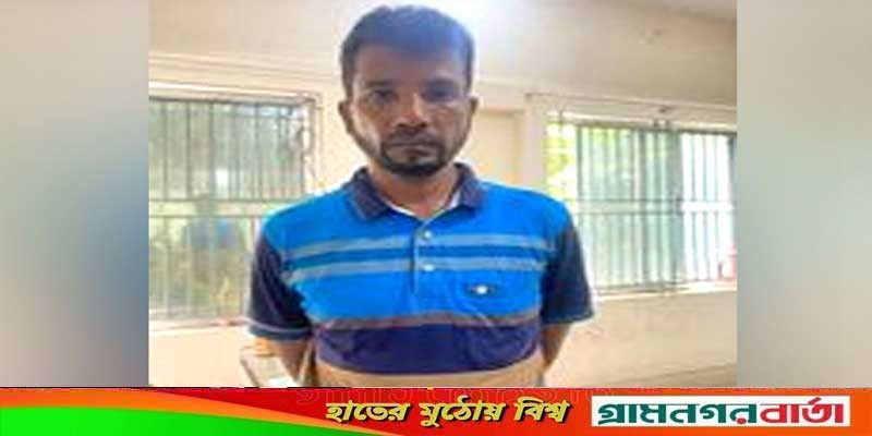 শিক্ষক হত্যা: অভিযুক্ত শিক্ষার্থীর বাবা আটক শিক্ষক হত্যা: অভিযুক্ত শিক্ষার্থীর বাবা আটক