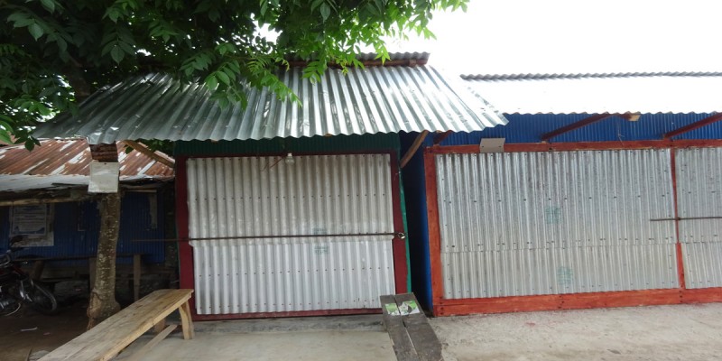বাগেরহাটে ওয়াবদা ভেরিবাঁধের জমি দখল করে দোকান ঘর নির্মাণ বাগেরহাটে ওয়াবদা ভেরিবাঁধের জমি দখল করে দোকান ঘর নির্মাণ