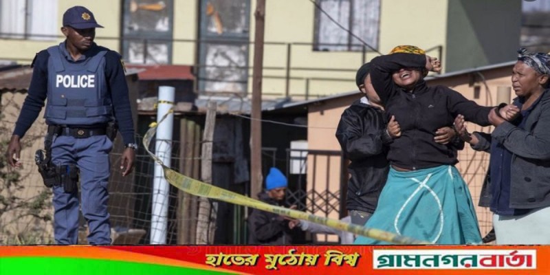 দক্ষিণ আফ্রিকার পানশালায় নির্বিচার গুলিতে ১৫ জন নিহত দক্ষিণ আফ্রিকার পানশালায় নির্বিচার গুলিতে ১৫ জন নিহত