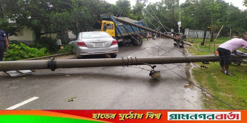 ট্রাক প্রাইভেটকার সংঘর্ষ পথচারীসহ আহত চালক ট্রাক প্রাইভেটকার সংঘর্ষ পথচারীসহ আহত চালক