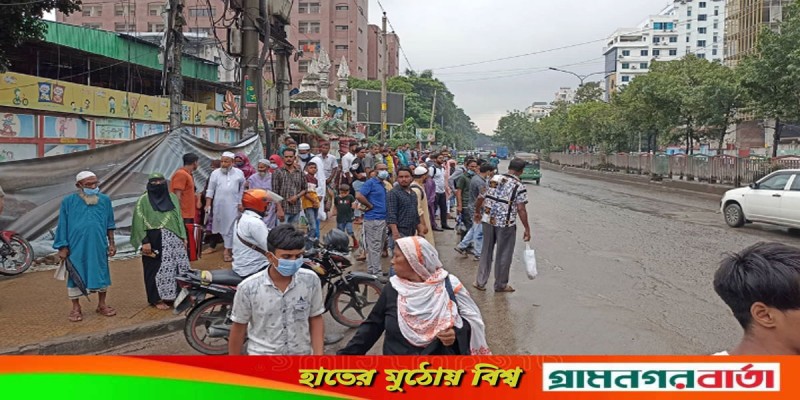 বাসের তীব্র সংকট, ঢাকার মোড়ে মোড়ে দীর্ঘ অপেক্ষা বাসের তীব্র সংকট, ঢাকার মোড়ে মোড়ে দীর্ঘ অপেক্ষা