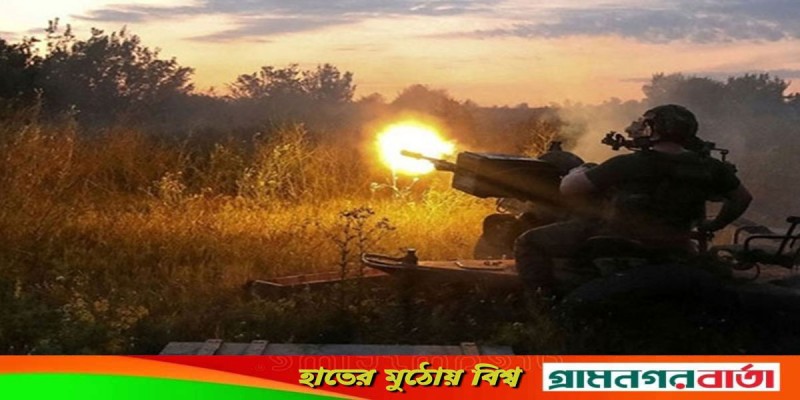 ইউক্রেনে বেড়েছে যুদ্ধের তীব্রতা, রাশিয়ার হামলায় নিহত ১৩ ইউক্রেনে বেড়েছে যুদ্ধের তীব্রতা, রাশিয়ার হামলায় নিহত ১৩