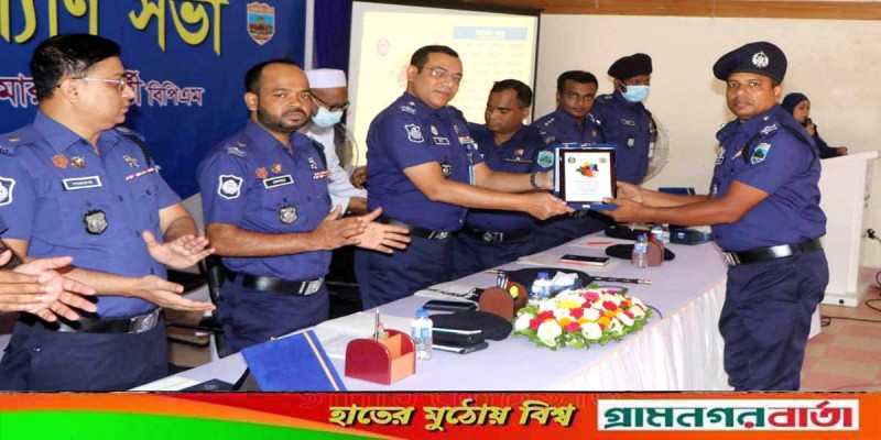 বগুড়া জেলার শ্রেষ্ঠ ওসি নন্দীগ্রাম থানার আনোয়ার হোসেন বগুড়া জেলার শ্রেষ্ঠ ওসি নন্দীগ্রাম থানার আনোয়ার হোসেন