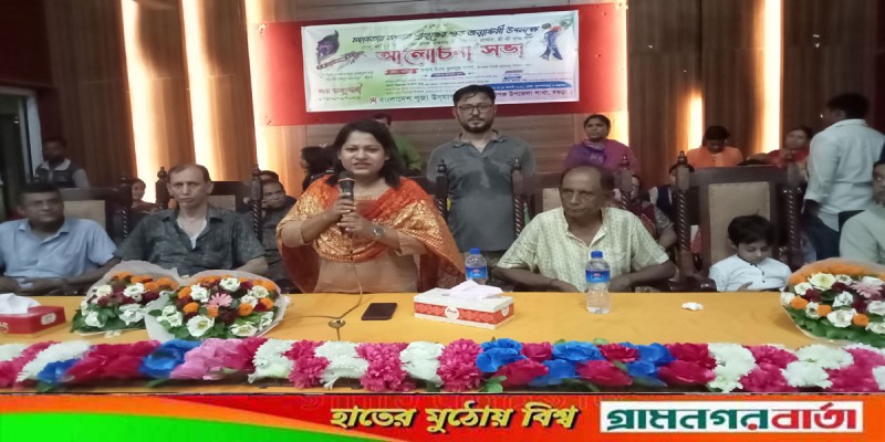 জন্মাষ্টমী উপলক্ষে শিবগঞ্জে র্যালী ও আলোচনা সভা অনুষ্ঠিত জন্মাষ্টমী উপলক্ষে শিবগঞ্জে র্যালী ও আলোচনা সভা অনুষ্ঠিত