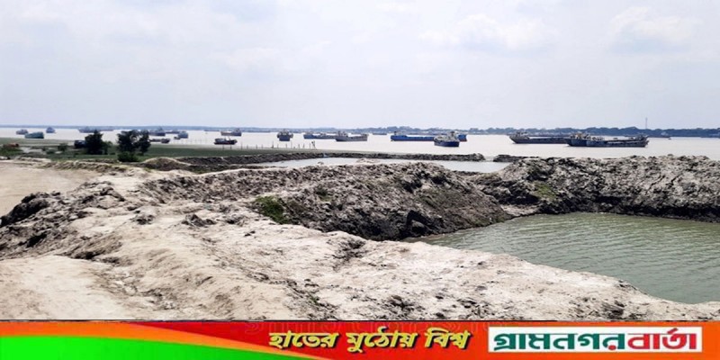 মোংলায় দাবদাহের মধ্যে ৩নং সতর্ক সংকেত দেখানোর নির্দেশ মোংলায় দাবদাহের মধ্যে ৩নং সতর্ক সংকেত দেখানোর নির্দেশ