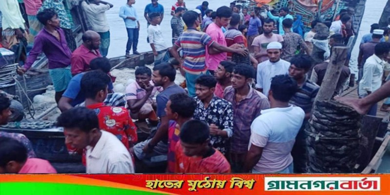 বঙ্গোপসাগরে ৫ মাছ ধরার ট্রলারডুবি, নিখোঁজ ৩৮ জেলে বঙ্গোপসাগরে ৫ মাছ ধরার ট্রলারডুবি, নিখোঁজ ৩৮ জেলে