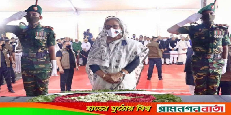 ২১ আগস্ট নিহতদের প্রতি প্রধানমন্ত্রীর শ্রদ্ধা ২১ আগস্ট নিহতদের প্রতি প্রধানমন্ত্রীর শ্রদ্ধা