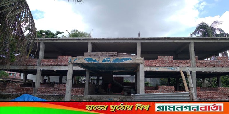 মাদারীপুর খাদ্য বিভাগের ভবন ৩ বছরেও নির্মাণ কাজ শেষ হয়নি মাদারীপুর খাদ্য বিভাগের ভবন ৩ বছরেও নির্মাণ কাজ শেষ হয়নি