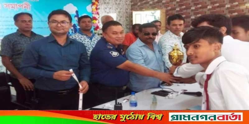 মাদারীপুরে মার্কস দলগত স্কুল দাবা প্রতিযোগিতায় চ্যাম্পিয়ান ইউনাইটেড ইসলামিয়া সরকারি উচ্চ বিদ্যালয় মাদারীপুরে মার্কস দলগত স্কুল দাবা প্রতিযোগিতায় চ্যাম্পিয়ান ইউনাইটেড ইসলামিয়া সরকারি উচ্চ বিদ্যালয়
