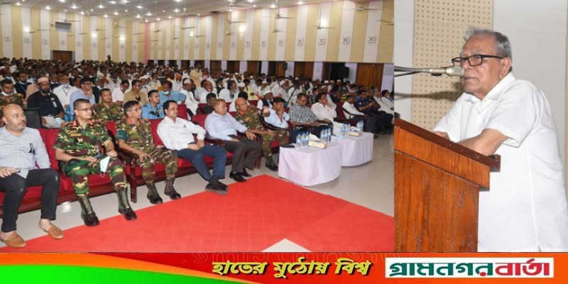 অফিসে নিয়মিত হাজিরা দিতে হবে, অন্যথায় কঠোর ব্যবস্থা : রাষ্ট্রপতি অফিসে নিয়মিত হাজিরা দিতে হবে, অন্যথায় কঠোর ব্যবস্থা : রাষ্ট্রপতি