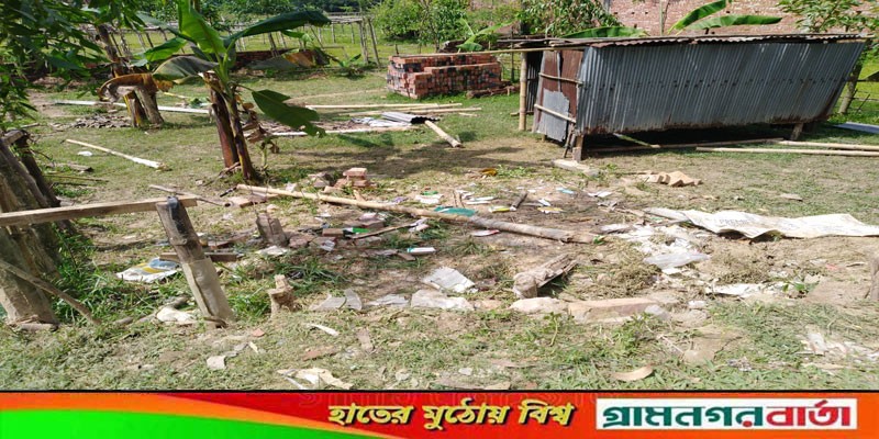 রাতের আধারে ঔষধের দোকান ভাংচুর ও লুটপাটেরর অভিযোগ রাতের আধারে ঔষধের দোকান ভাংচুর ও লুটপাটেরর অভিযোগ