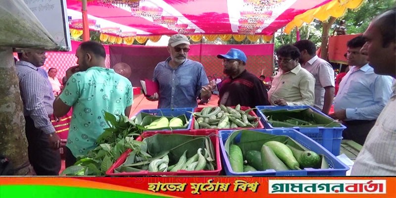 বাগেরহাটে বিষমুক্ত সবজি খামার পরিদর্শনে বিদেশি প্রতিনিধি দল বাগেরহাটে বিষমুক্ত সবজি খামার পরিদর্শনে বিদেশি প্রতিনিধি দল