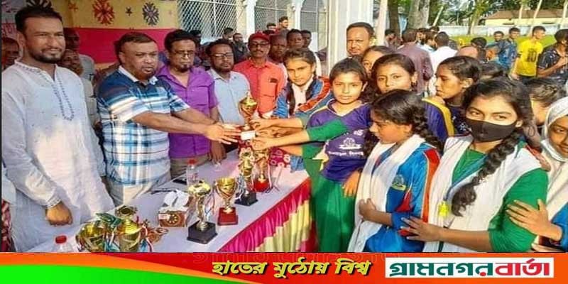 শিবগঞ্জে ৪৯তম গ্রীষ্মকালীন ক্রীড়া প্রতিযোগিতার পুরস্কার বিতরণ শিবগঞ্জে ৪৯তম গ্রীষ্মকালীন ক্রীড়া প্রতিযোগিতার পুরস্কার বিতরণ