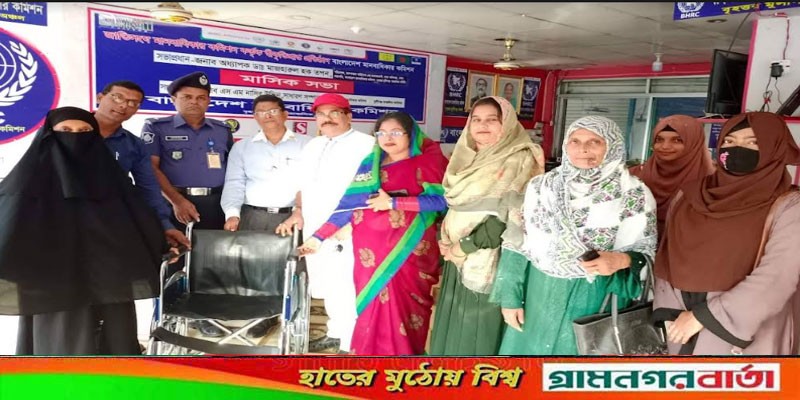 গজারিয়ায় প্রতিবন্ধীকে হুইল চেয়ার প্রদান গজারিয়ায় প্রতিবন্ধীকে হুইল চেয়ার প্রদান