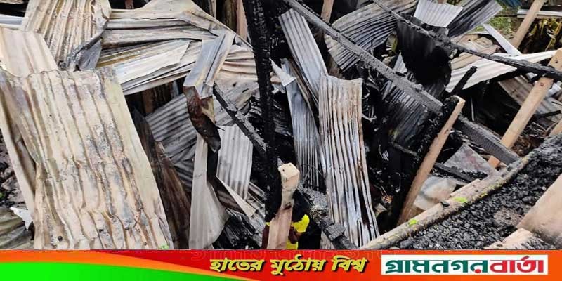 মুন্সীগঞ্জের মিরেশ্বরাই গ্রামে ভয়াবহ অগ্নিকাণ্ড মুন্সীগঞ্জের মিরেশ্বরাই গ্রামে ভয়াবহ অগ্নিকাণ্ড