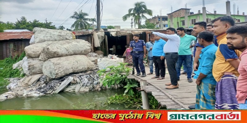 ফকিরহাটে দুই প্রতিষ্ঠানকে ৬০ হাজার টাকা জরিমানা ফকিরহাটে দুই প্রতিষ্ঠানকে ৬০ হাজার টাকা জরিমানা