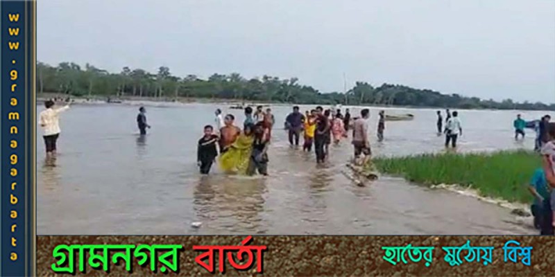 নৌকাডুবির ঘটনায় মৃত বেড়ে ৩২ নৌকাডুবির ঘটনায় মৃত বেড়ে ৩২