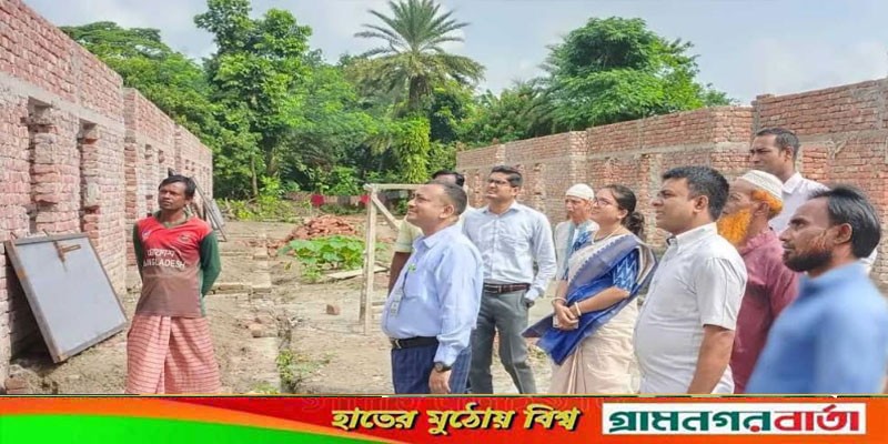 মাদারীপুরে আশ্রয়ণ- প্রকল্পের গৃহ নির্মাণ পরিদর্শনে প্রকল্প পরিচালক মাদারীপুরে আশ্রয়ণ- প্রকল্পের গৃহ নির্মাণ পরিদর্শনে প্রকল্প পরিচালক