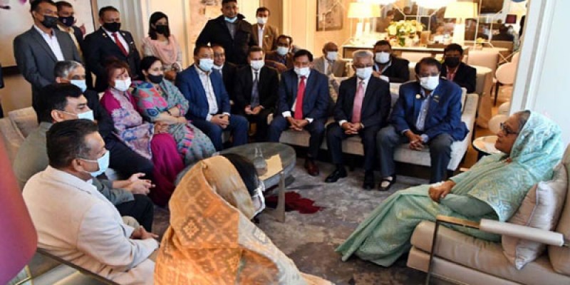 বিদেশীদের কাছে বিএনপির অপশাসন এবং সরকারের উন্নয়নের চিত্র তুলে ধরুন বিদেশীদের কাছে বিএনপির অপশাসন এবং সরকারের উন্নয়নের চিত্র তুলে ধরুন