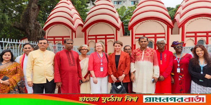 শান্তি-সম্প্রীতি ও ধর্মীয় স্বাধীনতায় জোর দিলেন ঢাকার কূটনীতিকরা শান্তি-সম্প্রীতি ও ধর্মীয় স্বাধীনতায় জোর দিলেন ঢাকার কূটনীতিকরা