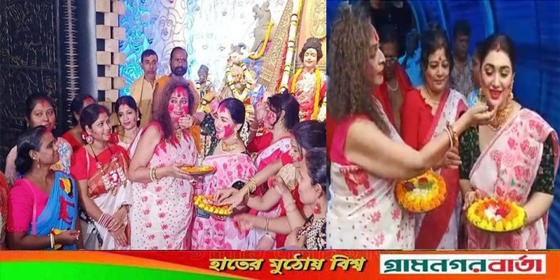 'বাংলাদেশে আমার সেভাবে কখনো সিঁদুর খেলা হয়নি, কলকাতায় প্রথম খেললাম’ 'বাংলাদেশে আমার সেভাবে কখনো সিঁদুর খেলা হয়নি, কলকাতায় প্রথম খেললাম’