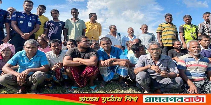 ৩৬ দিন কারাভোগ শেষে ভারতে ফিরলেন ৩১ জেলে ৩৬ দিন কারাভোগ শেষে ভারতে ফিরলেন ৩১ জেলে