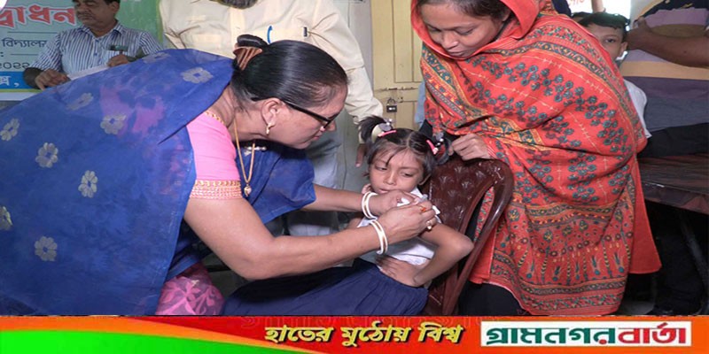 বাগেরহাটে শিশুদের ভ্যাকসিন প্রদান শুরু বাগেরহাটে শিশুদের ভ্যাকসিন প্রদান শুরু