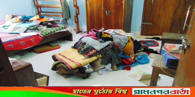 পরিবারের সদস্যদের অচেতন করে মালামাল লুট পরিবারের সদস্যদের অচেতন করে মালামাল লুট