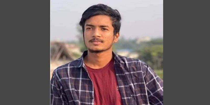 সিরাজদিখানে দুই ভাইয়ের মারামারি, প্রাণ গেলো কলেজ ছাত্রের সিরাজদিখানে দুই ভাইয়ের মারামারি, প্রাণ গেলো কলেজ ছাত্রের
