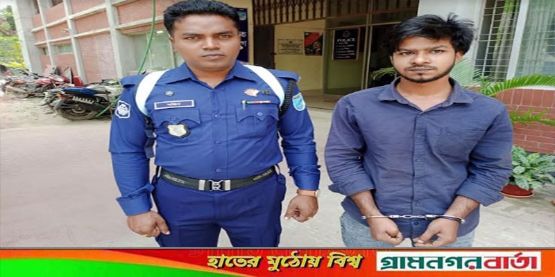 ভাঙ্গায় ৮ পিচ ফেন্সিডিলসহ মাদক বিক্রেতা আটক ভাঙ্গায় ৮ পিচ ফেন্সিডিলসহ মাদক বিক্রেতা আটক