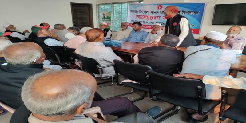 অবশেষে লৌহজংয়ে হানাদারমুক্ত দিবস পালন অবশেষে লৌহজংয়ে হানাদারমুক্ত দিবস পালন
