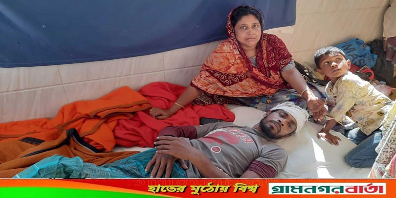 বাগেরহাটে ছাত্রলীগ নেতাকে বিবস্ত্র করে মারধর বাগেরহাটে ছাত্রলীগ নেতাকে বিবস্ত্র করে মারধর