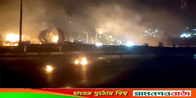 ইরানে খোমেনির পৈতৃক বাড়িতে বিক্ষোভকারীদের আগুন ইরানে খোমেনির পৈতৃক বাড়িতে বিক্ষোভকারীদের আগুন